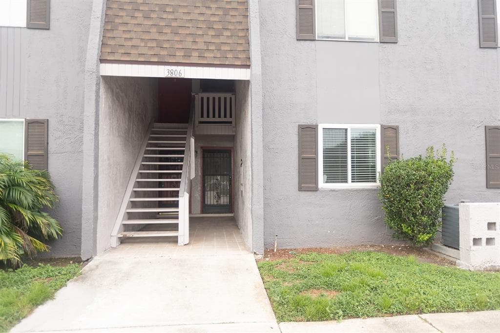 3806 CORTEZ CIRCLE UNIT B TAMPA, FL 33614