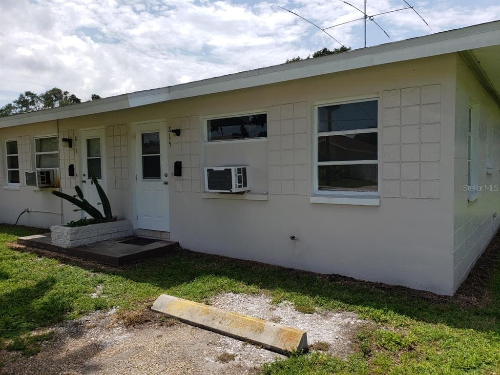 811 10TH STREET NW LARGO, FL 33770