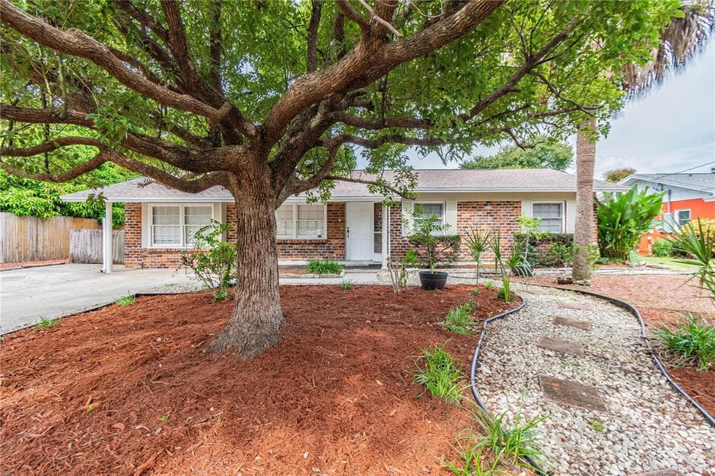 5003 SHETLAND AVENUE TAMPA, FL 33615