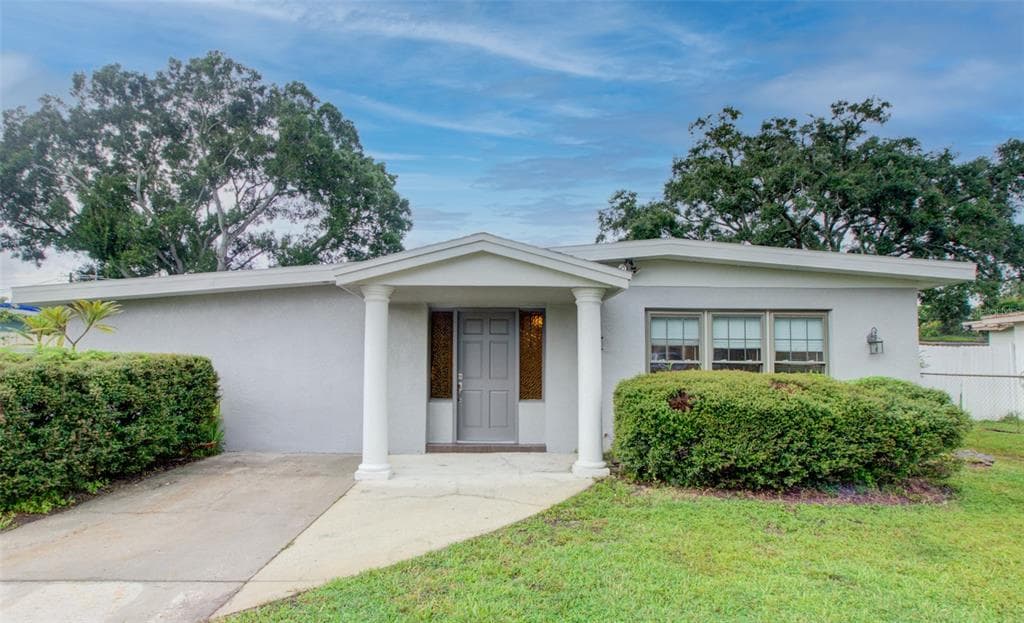 6212 NORTH CLARK AVENUE TAMPA, FL 33614