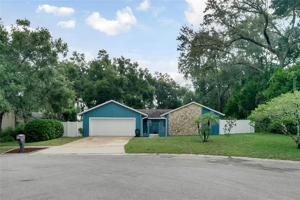 1050 RAMSGATE COURT WINTER PARK, FL 32792
