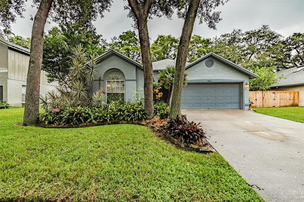 4021 QUAIL BRIAR DRIVE VALRICO, FL 33596
