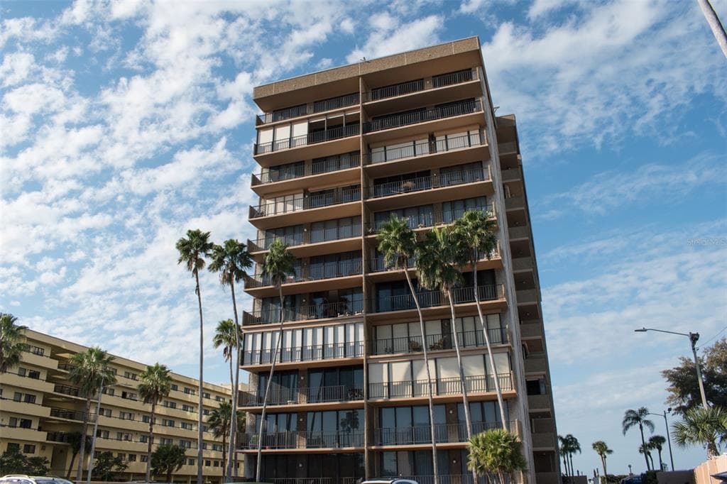 5396 GULF BOULEVARD UNIT 109 ST PETE BEACH, FL 33706