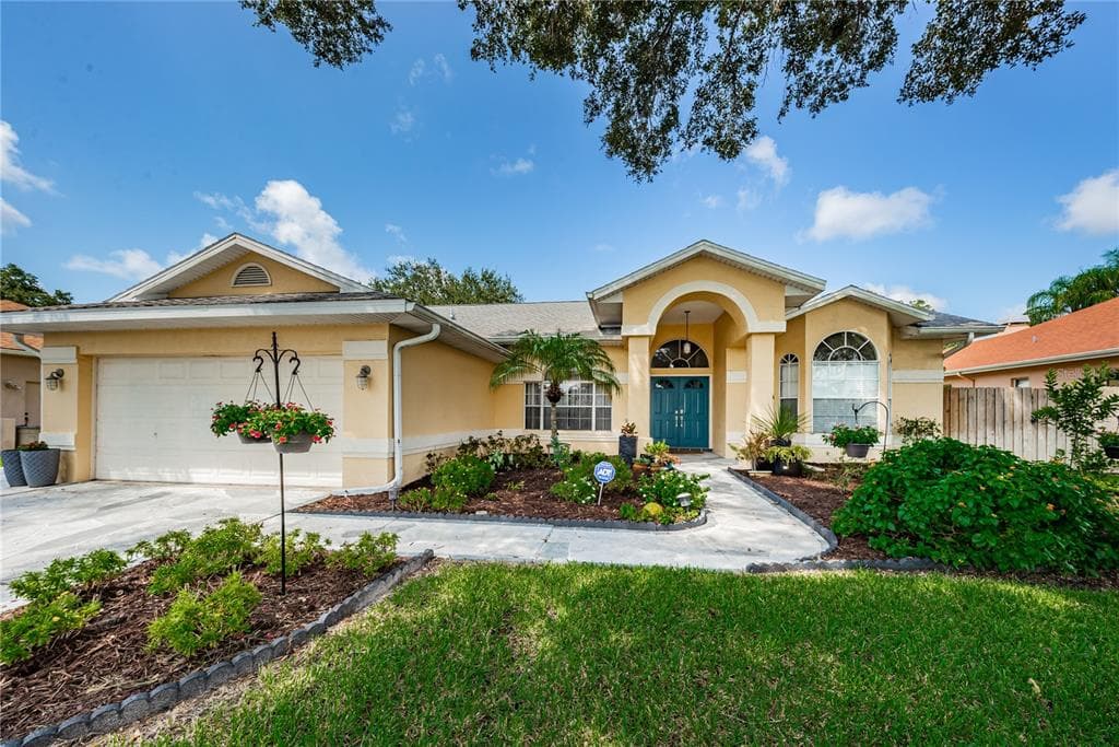 2716 JARVIS CIRCLE PALM HARBOR, FL 34683