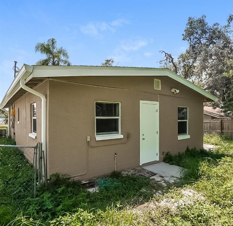 7133 HEIBNER AVENUE HUDSON, FL 34667
