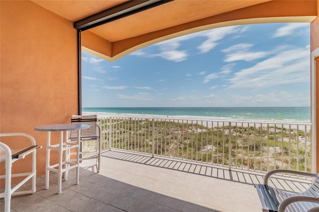 13700 GULF BOULEVARD UNIT 200 MADEIRA BEACH, FL 33708