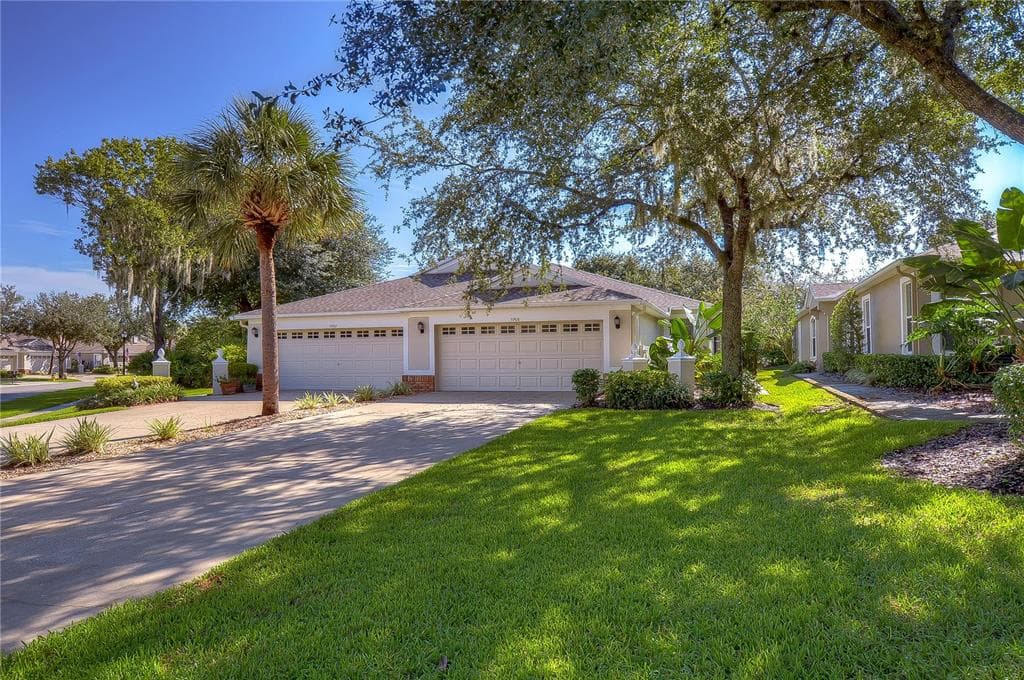 5906 PHOEBENEST DRIVE LITHIA, FL 33547