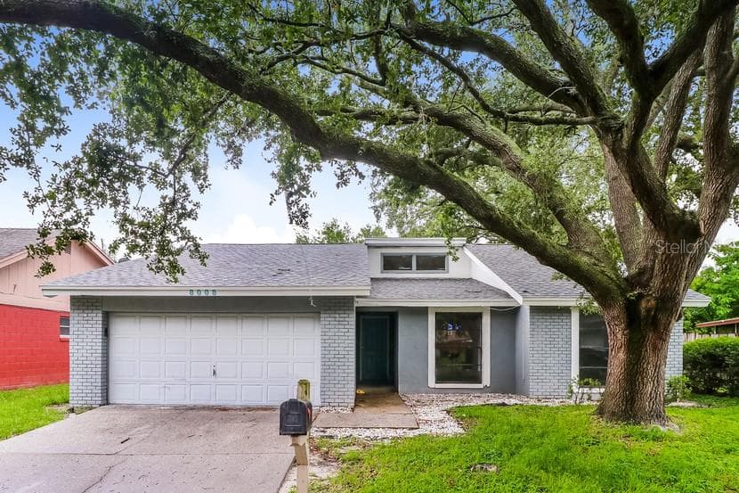 8008 HEARTHSTONE COURT TAMPA, FL 33615