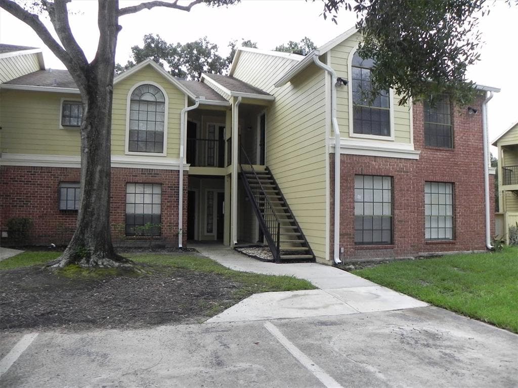 8722 MALLARD RESERVE DRIVE UNIT 105 TAMPA, FL 33614