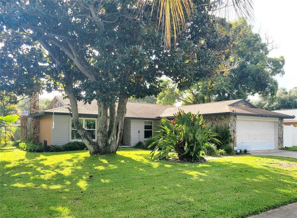 11145 BELLA LOMA DRIVE LARGO, FL 33774