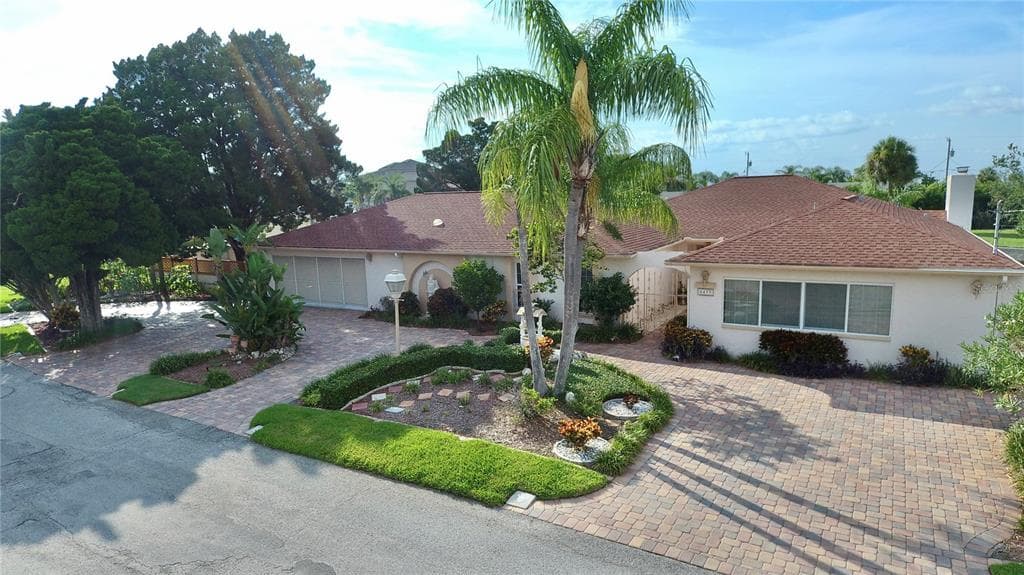 6433 YVETTE DRIVE HUDSON, FL 34667