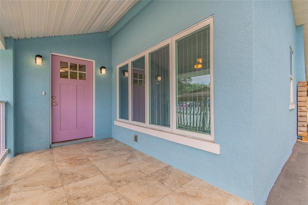905 E CRAWFORD STREET TAMPA, FL 33604