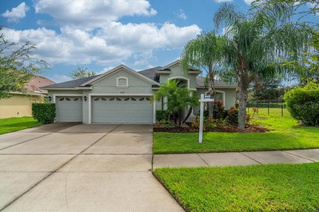 27525 SORA BOULEVARD WESLEY CHAPEL, FL 33544
