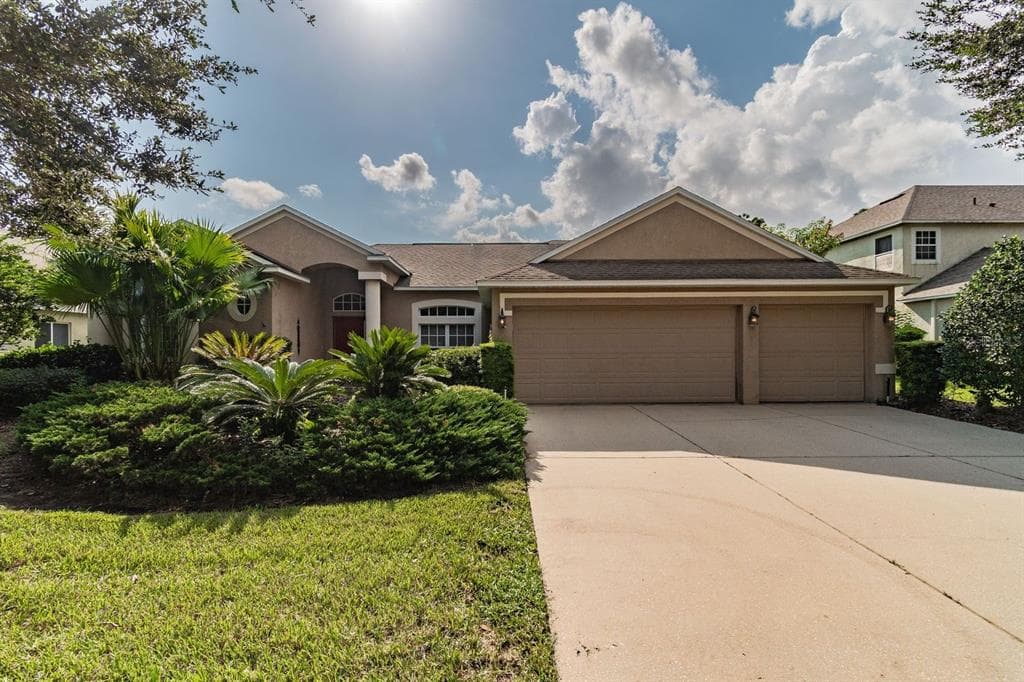 305 CARRIAGE OAK PLACE SEFFNER, FL 33584
