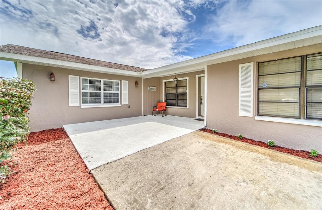 4307 CHARRO LN PLANT CITY, FL 33565