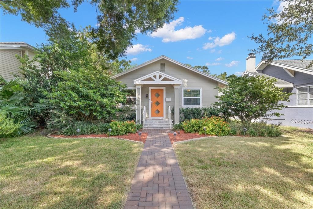 1121 21ST AVENUE N ST PETERSBURG, FL 33704