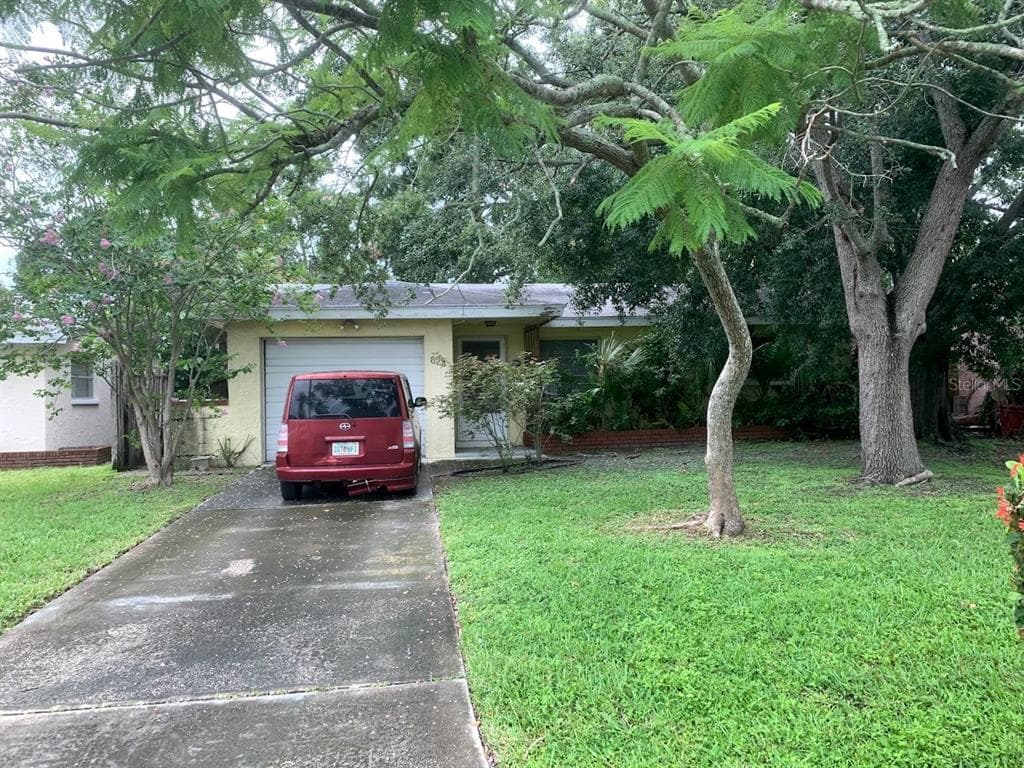 623 46TH AVENUE N ST PETERSBURG, FL 33703