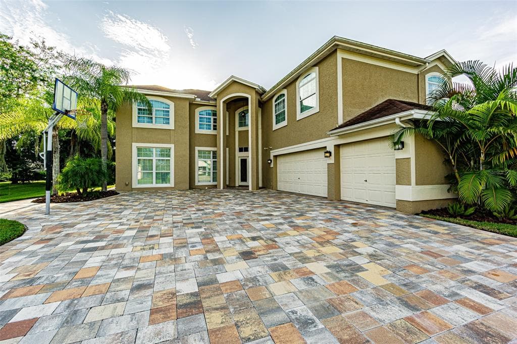 18516 BITTERN AVENUE LUTZ, FL 33558