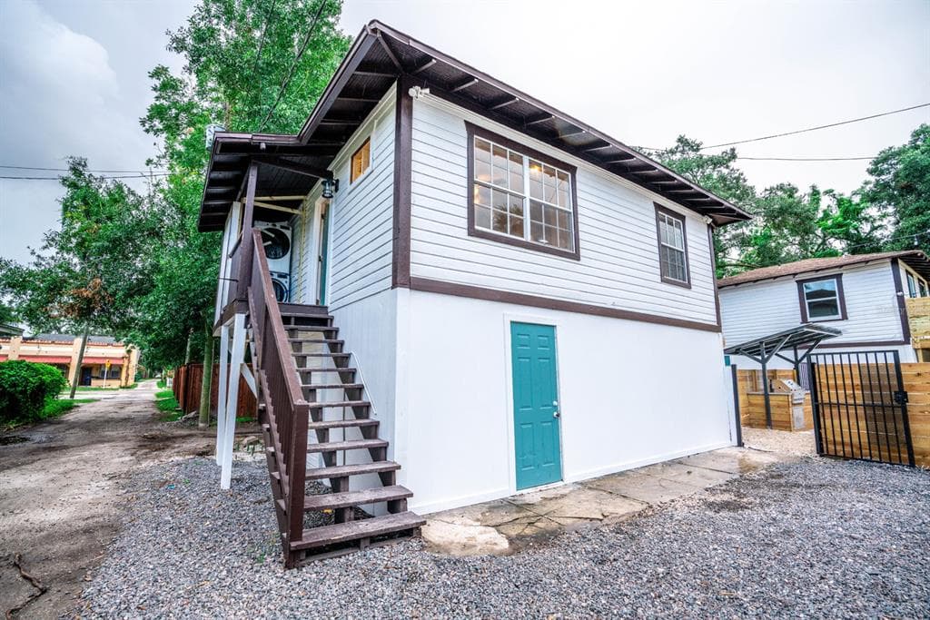 409 E JEAN STREET UNIT 8 TAMPA, FL 33604