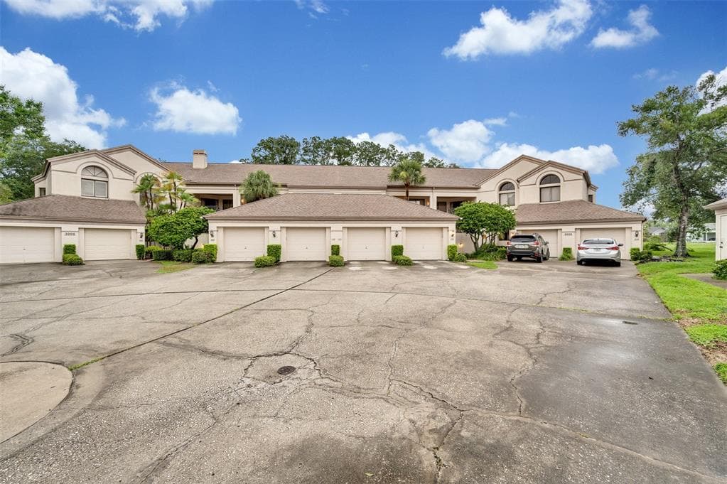 3000 RED OAK COURT UNIT 103 PALM HARBOR, FL 34684