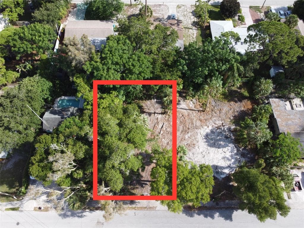 920 HIGHLAND STREET SARASOTA, FL 34234