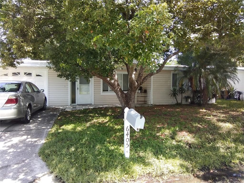 6405 HYPERION DRIVE PORT RICHEY, FL 34668