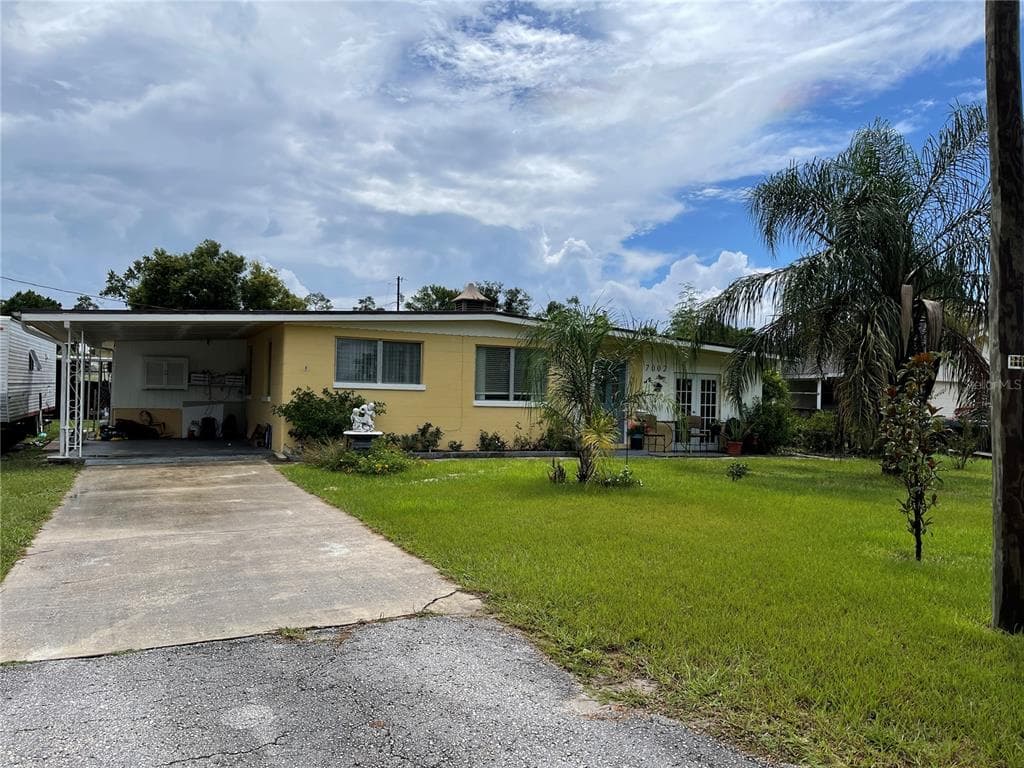 7002 EISENHOWER STREET WEEKI WACHEE, FL 34613