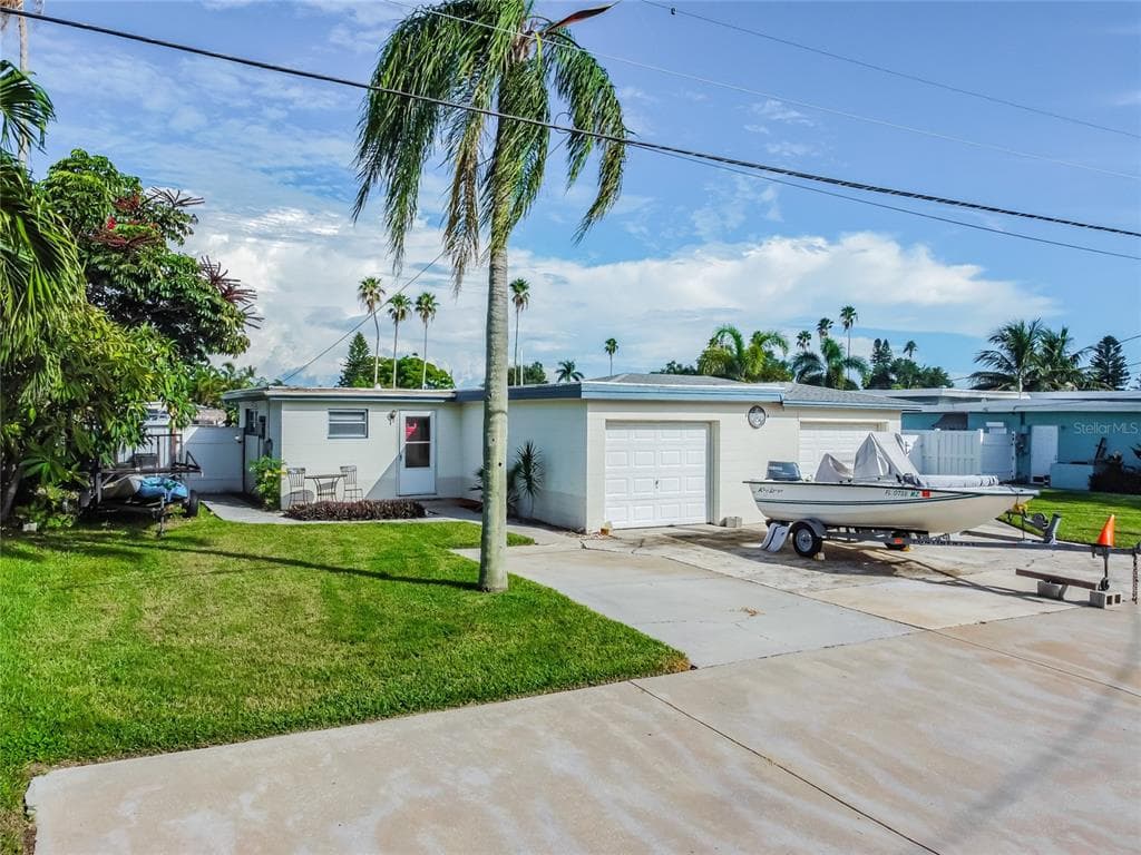 722 PRUITT DRIVE MADEIRA BEACH, FL 33708