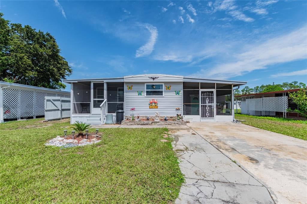 5125 BOTANY DRIVE