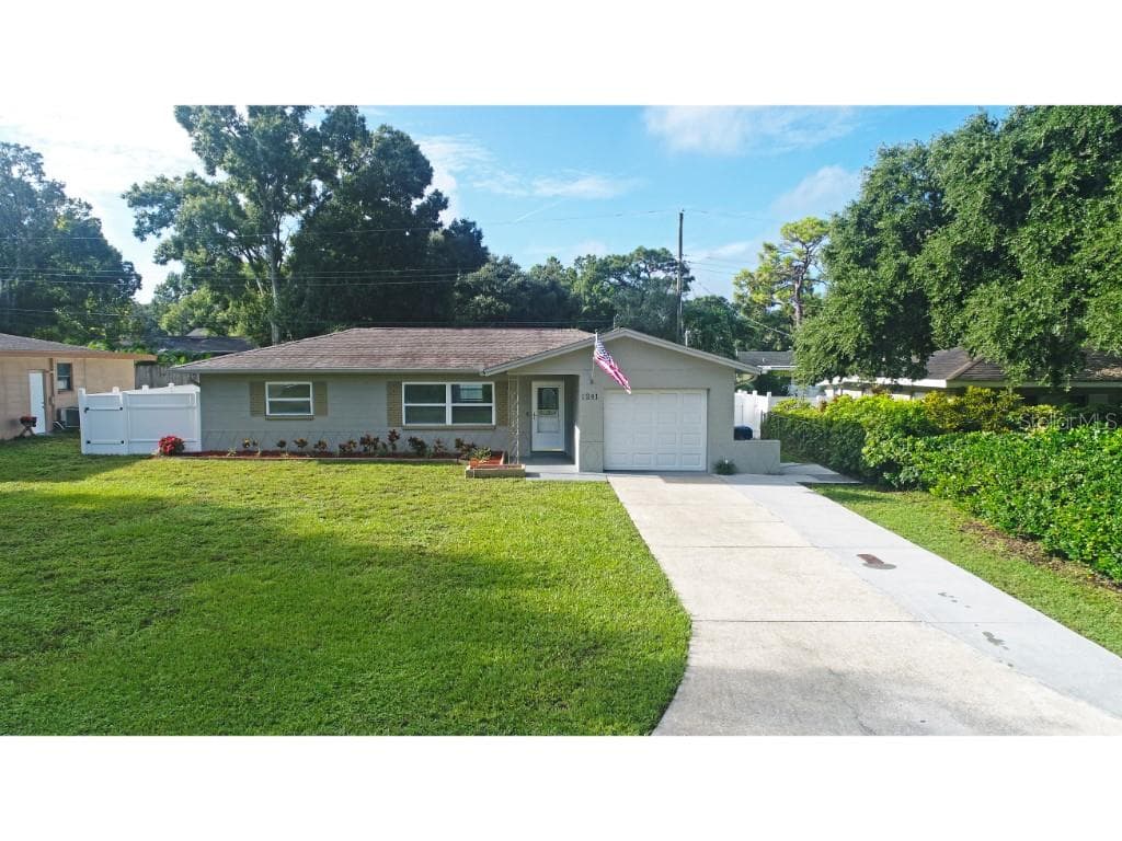 1241 10TH COURT SW LARGO, FL 33770