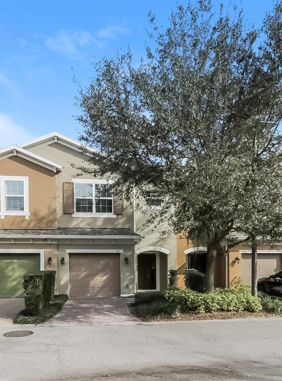 1911 AVATAR LANE APOPKA, FL 32712