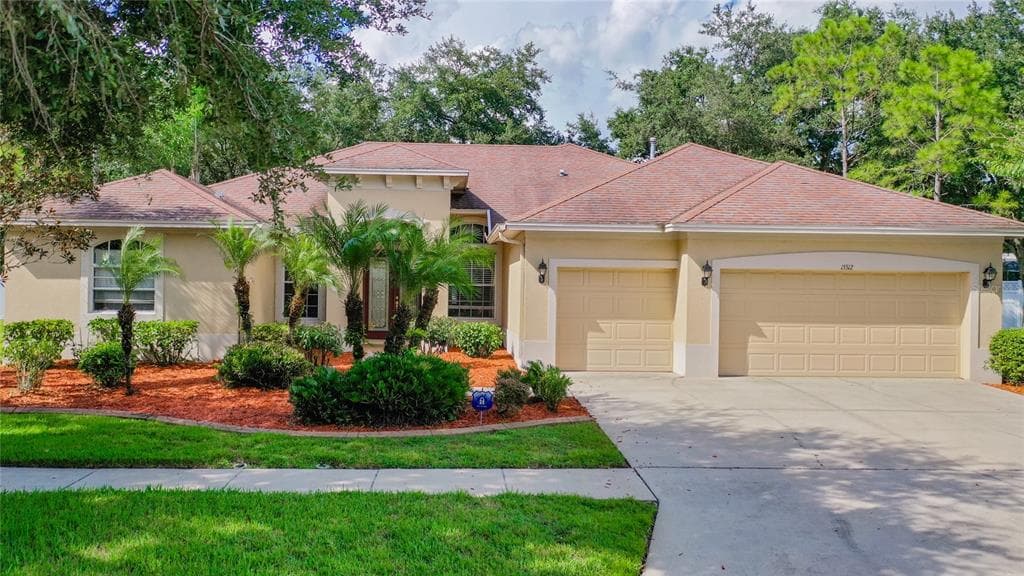 15512 CARRILLON ESTATES BOULEVARD TAMPA, FL 33625