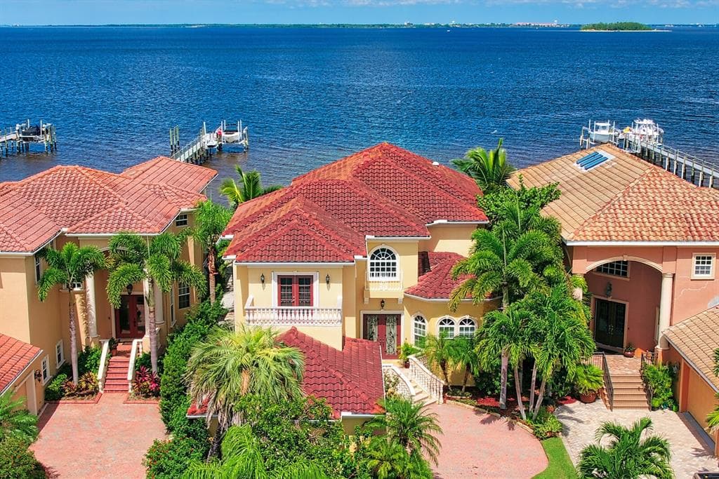 6418 BRIGHT BAY COURT APOLLO BEACH, FL 33572