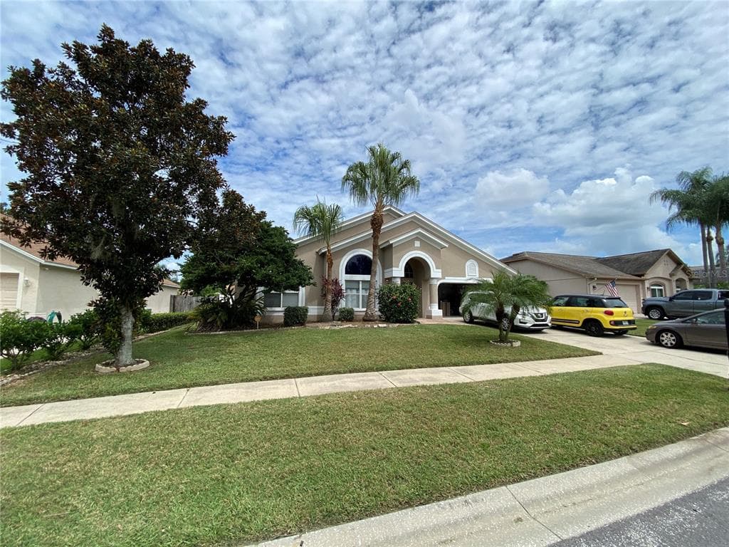 1914 LEICHESTER STREET VALRICO, FL 33594