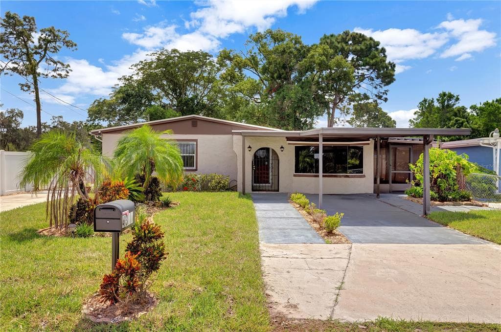 4313 E IDLEWILD AVENUE TAMPA, FL 33610