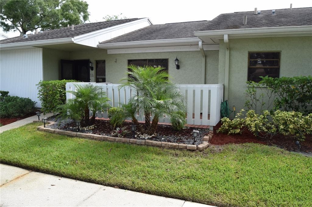 90 CYPRESS PLACE OLDSMAR, FL 34677