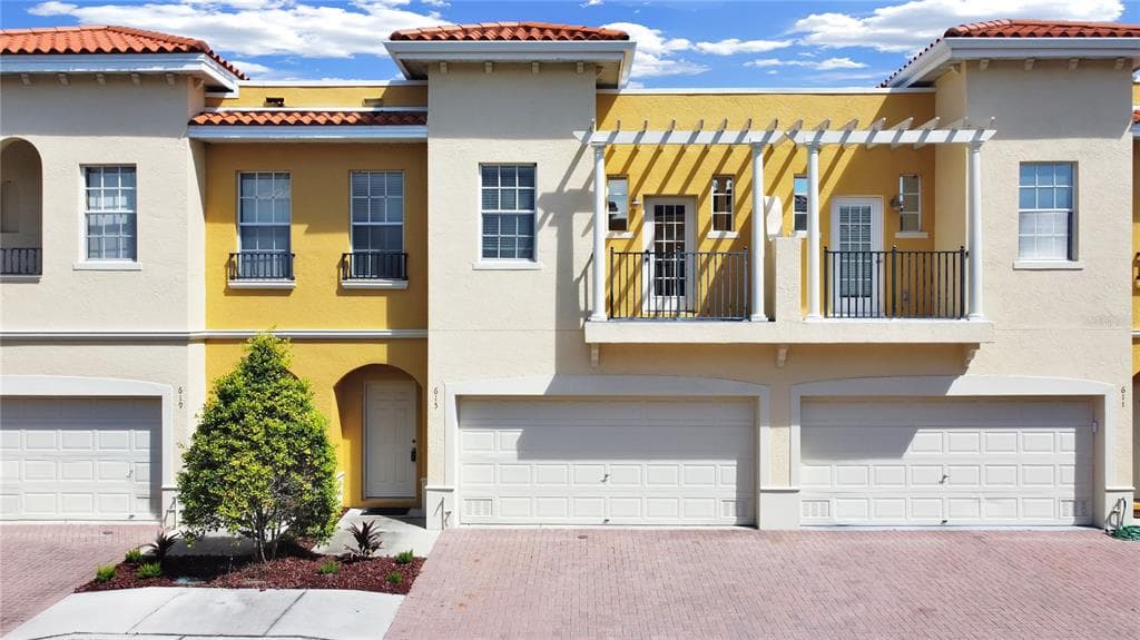 615 105TH LANE N ST PETERSBURG, FL 33716