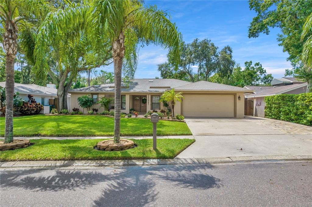 1148 RIDGE DRIVE PALM HARBOR, FL 34683