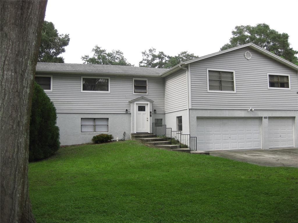 933 WISCONSIN AVENUE UNIT B PALM HARBOR, FL 34683