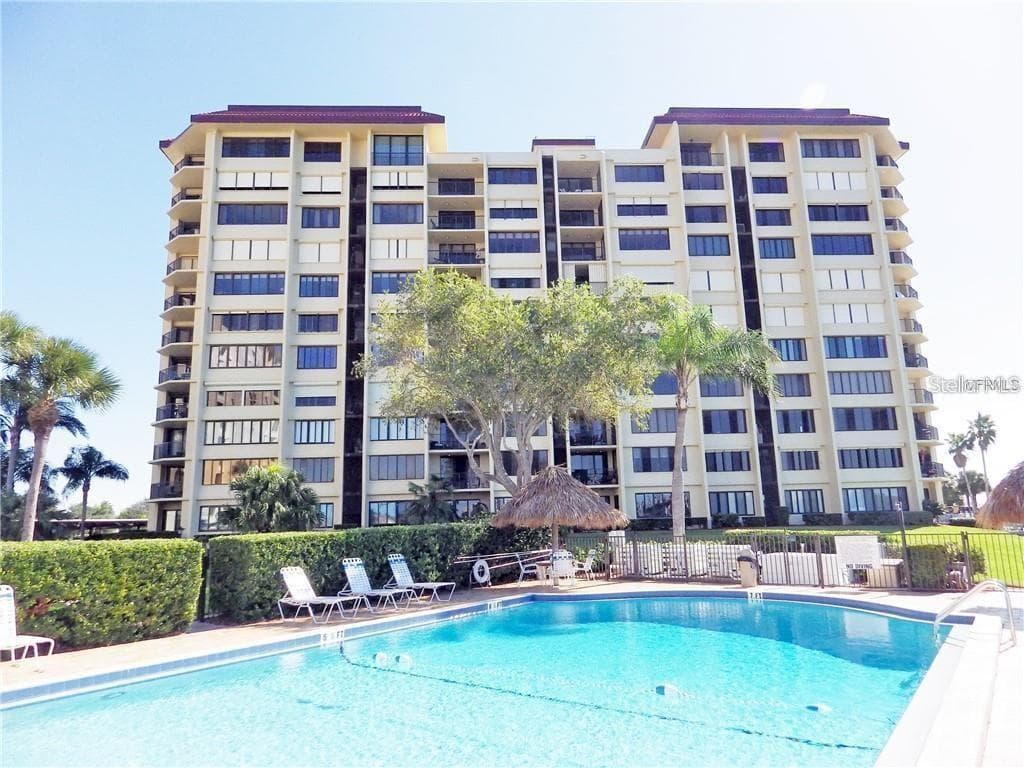 700 ISLAND WAY UNIT 901 CLEARWATER, FL 33767