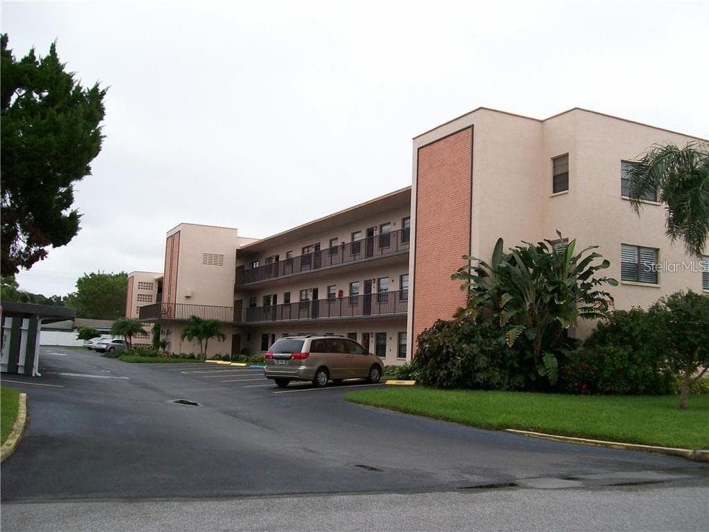 5971 TERRACE PARK DRIVE N UNIT 107 ST PETERSBURG, FL 33709