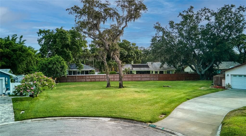 3934 39TH CIRCLE S ST PETERSBURG, FL 33711