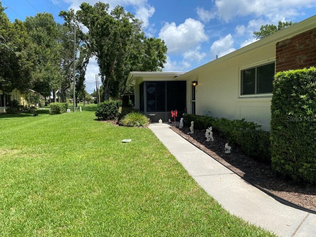1121 QUEEN ANNE DRIVE UNIT C PALM HARBOR, FL 34684