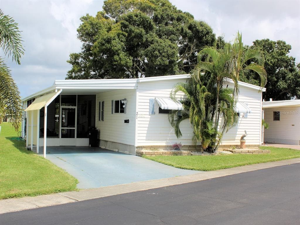 21 SABAL PALM DRIVE LARGO, FL 33770