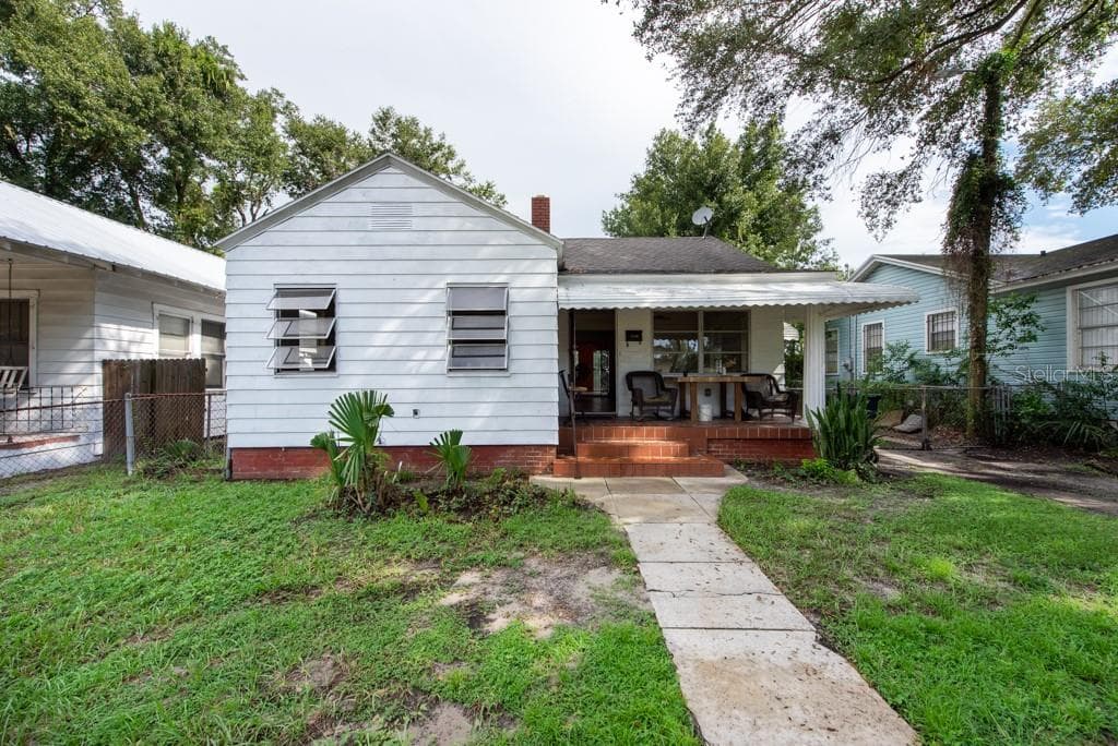 1310 E 18TH AVENUE TAMPA, FL 33605