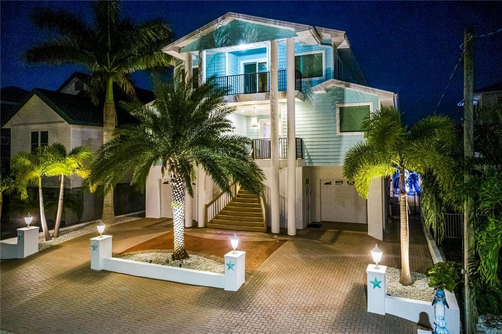 872 BAY POINT DRIVE