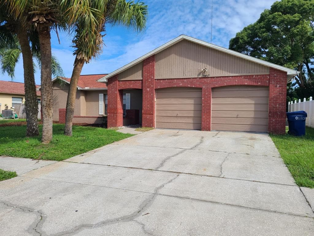 2837 BLOSSOM LAKE DRIVE HOLIDAY, FL 34691