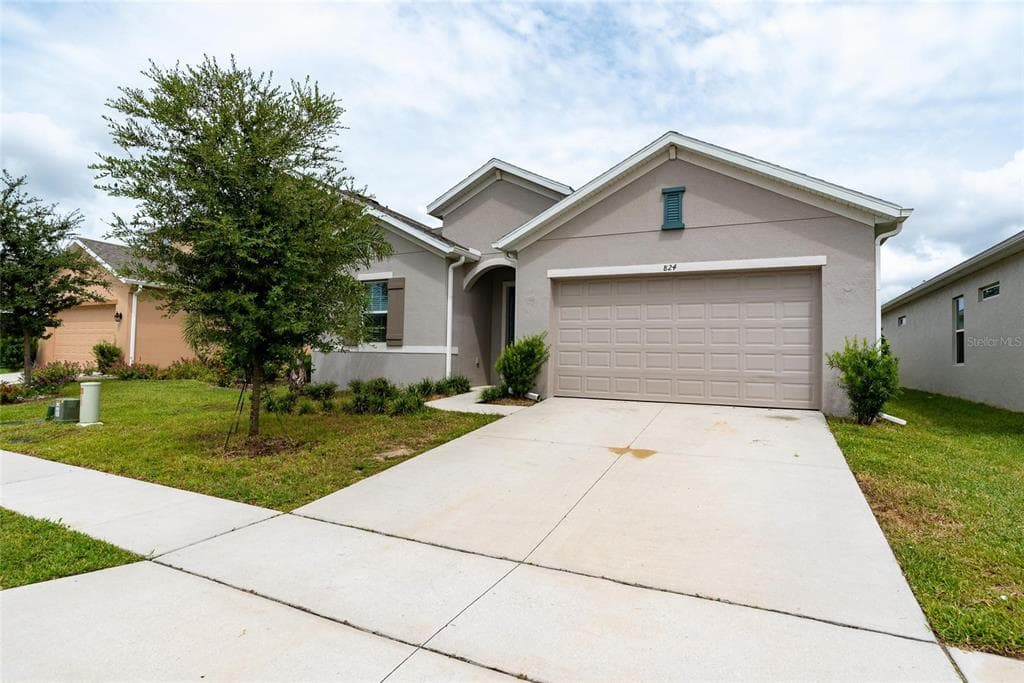824 GRAND HILLTOP DRIVE APOPKA, FL 32703