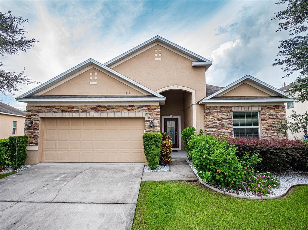1830 EAGLE PINES CIRCLE EAGLE LAKE, FL 33839