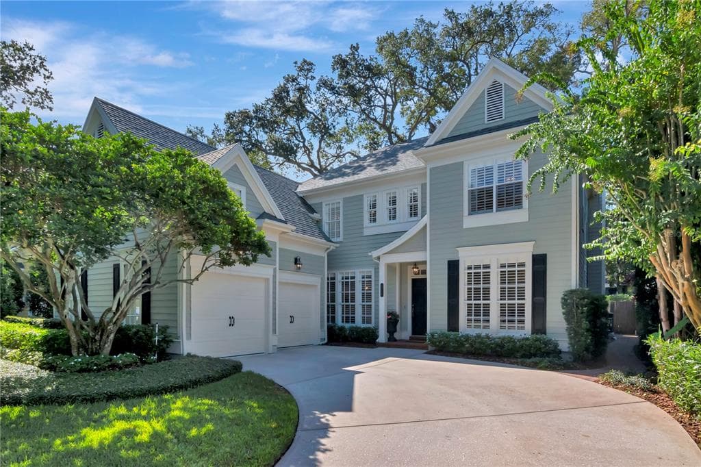 2924 W BAYSHORE COURT TAMPA, FL 33611